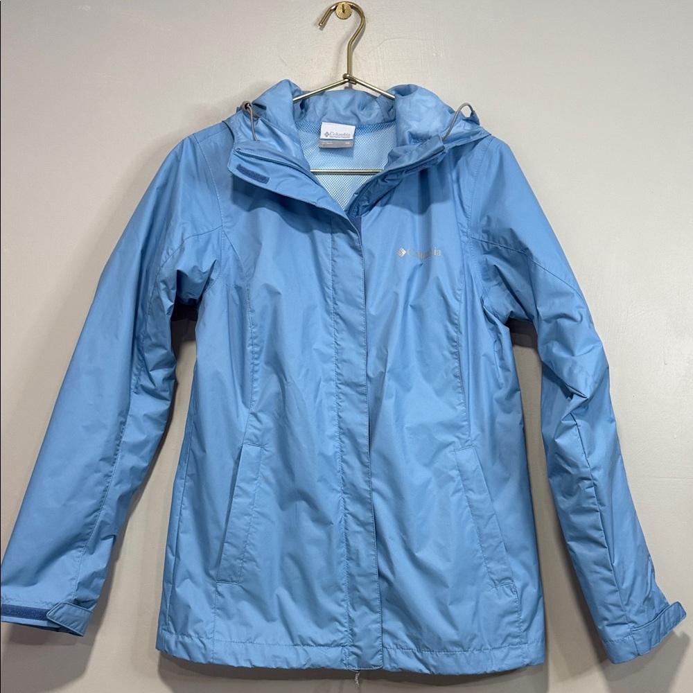 Columbia Women's Light Blue Rain/ Wind jacket